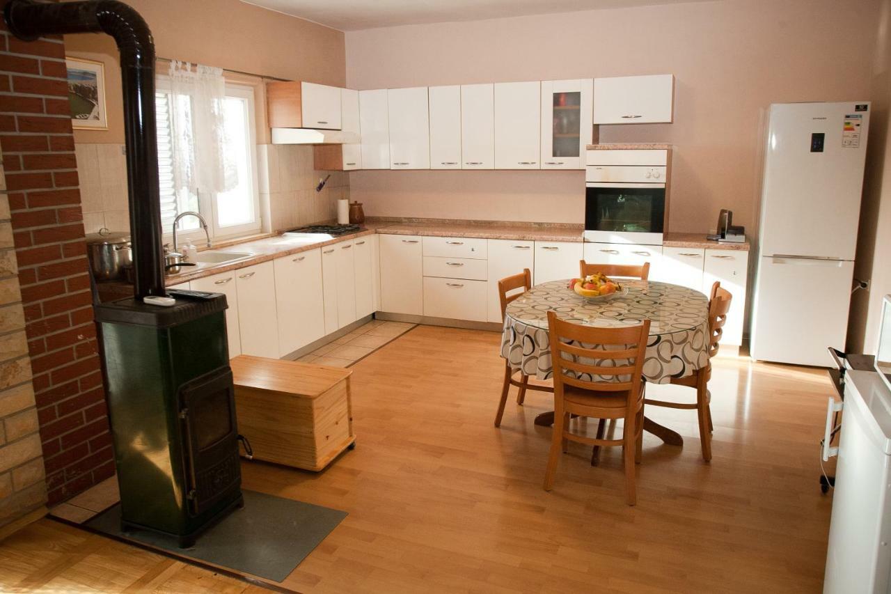 Apartman Ana Radovin Ngoại thất bức ảnh